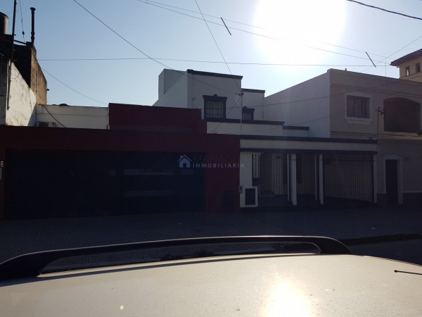 Casa a 3 cuadras plaza Urquiza