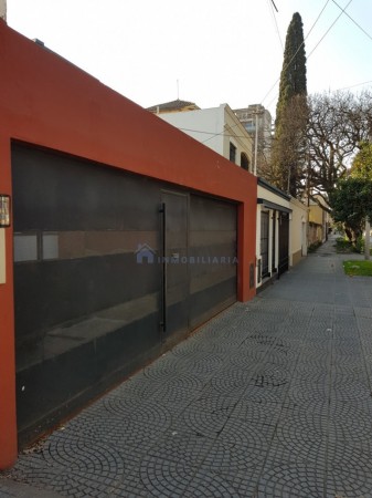 Casa a 3 cuadras plaza Urquiza