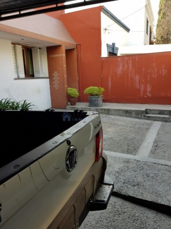 Casa a 3 cuadras plaza Urquiza